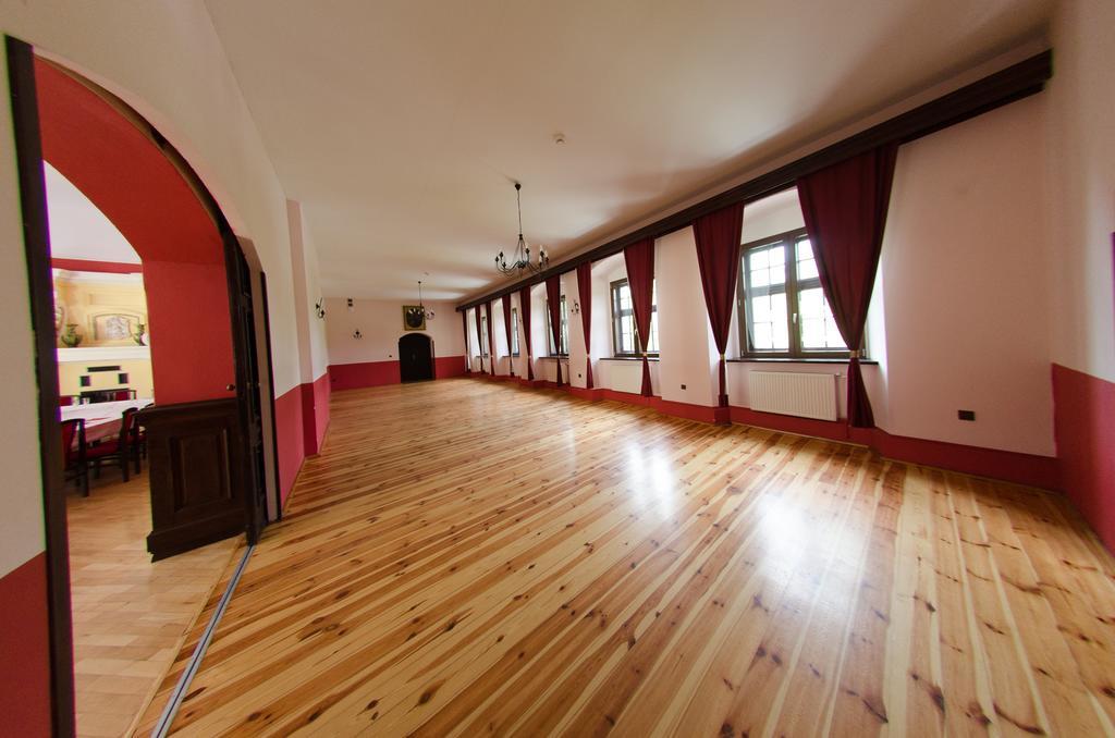 Palac Krobielowice Katy Wroclawskie Exterior foto