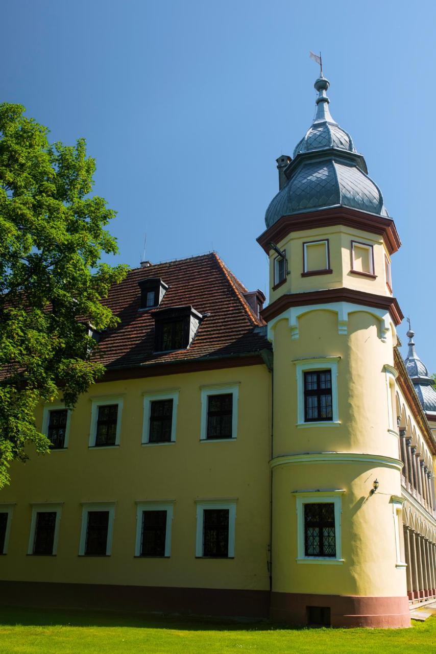 Palac Krobielowice Katy Wroclawskie Exterior foto